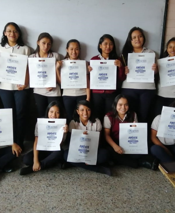 Escuela Central de Formación Secretarial | Universidad da Vinci de Guatemala