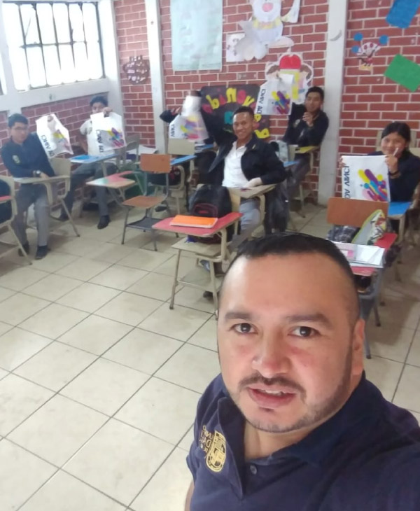 Visita al Colegio Del Valle | Universidad da Vinci de Guatemala
