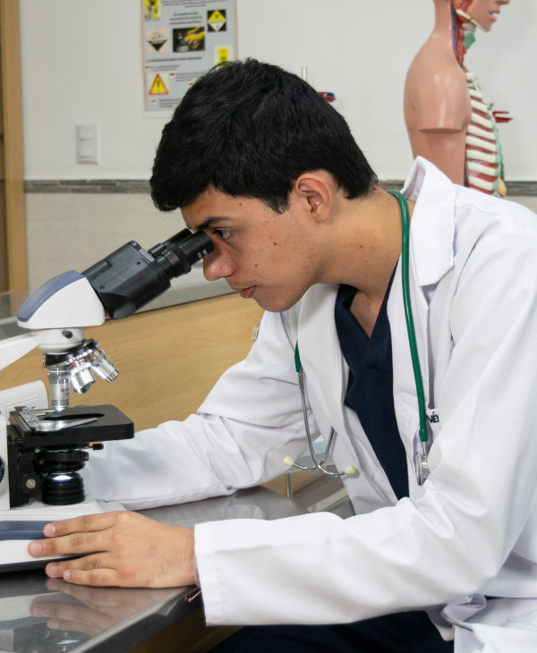 Cuántos años son de la carrera de medicina en Guatemala? | Universidad Da  Vinci de Guatemala | Educación que transforma