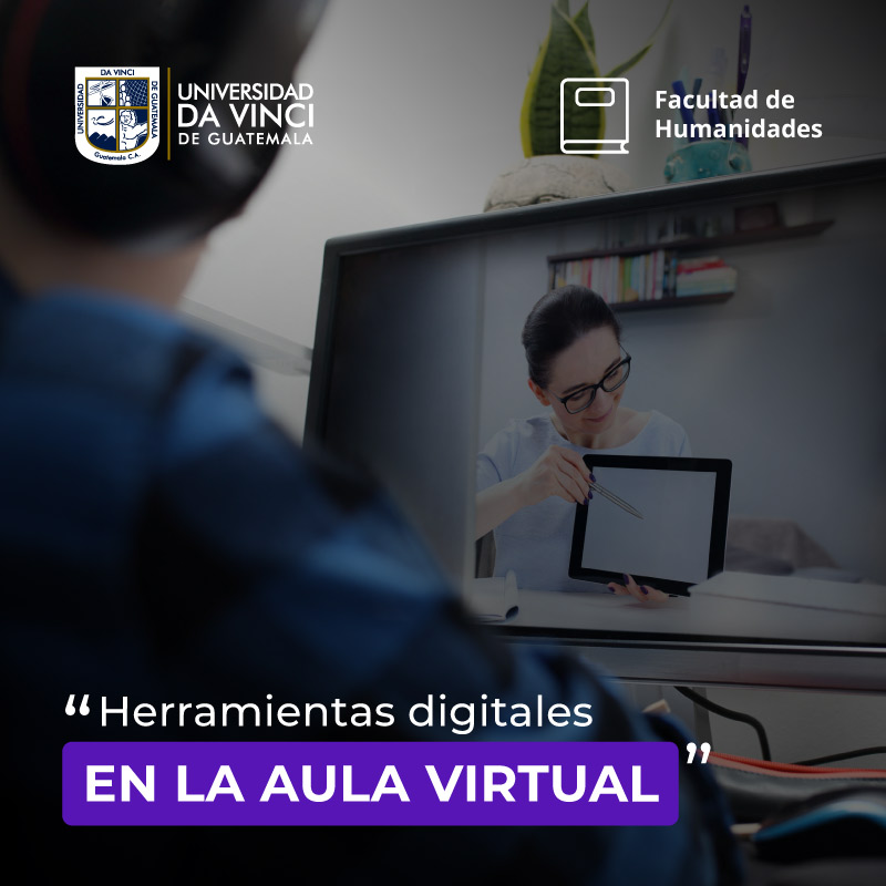 Imagen en primer plano de un joven sentado frente a un monitor de computadora de escritorio, observando una clase en línea y con un degrado de negro con transparencia con el texto Herramientas digitales en la aula virtual.