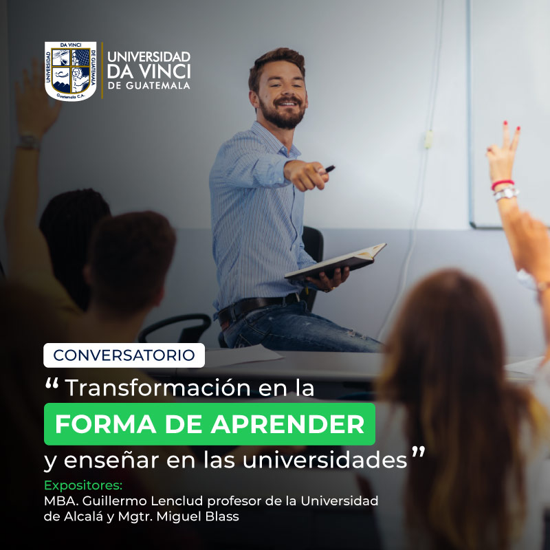 Imagen de un profesor frente a una clase de estudiantes universitarios, señalando a una joven con la mano alzada, con un degrade en negro con transparencia encima de la imagen, con el texto conversatorio la transformación en la forma de aprender y enseñar en las universidades.