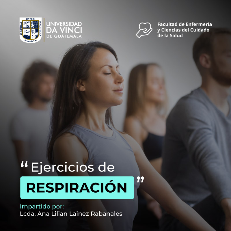 Fotografía de una mujer en posición de flor de loto con los ojos cerrados haciendo ejercicios de respiración con el texto ejercicios de respiración.