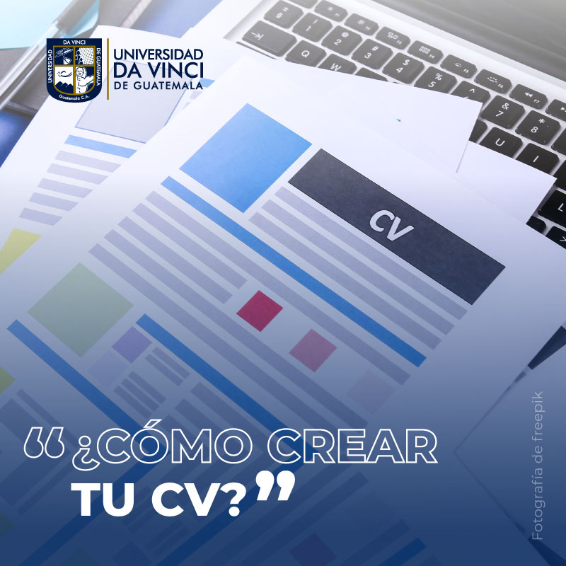 Fotografía de primer plano de plantillas para desarrollar un curriculum vitae, sobre el teclado de una laptop, promoviendo el taller ¿Cómo crear tu cv?