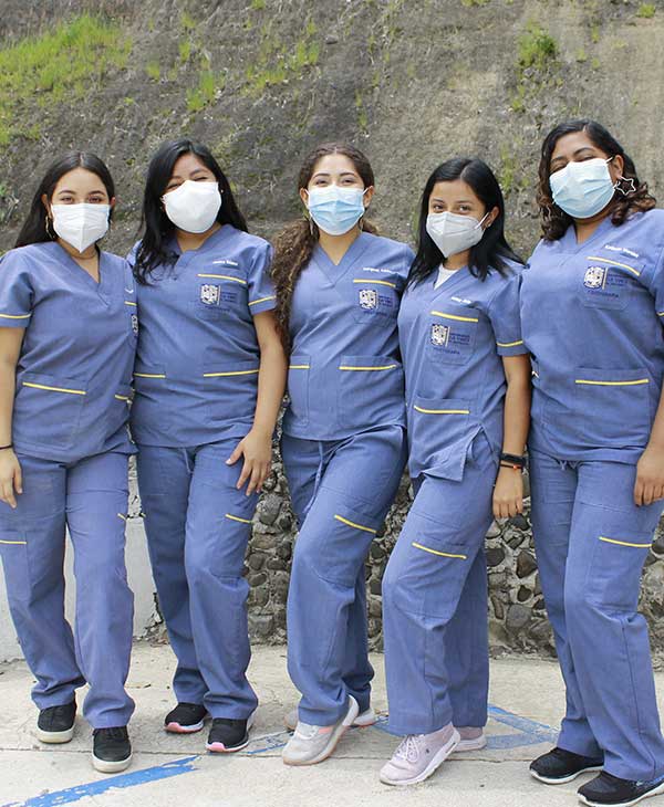 Alumnos de fisioterapia apoyan a futbolistas de la Liga Nacional de Fútbol 7 Femenino | Universidad da Vinci de Guatemala