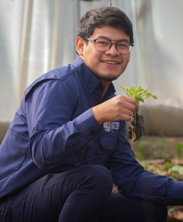 Alumnos del primer semestre de Ingeniería Agronómica realizaron un taller de siembra de pilones | Universidad da Vinci de Guatemala