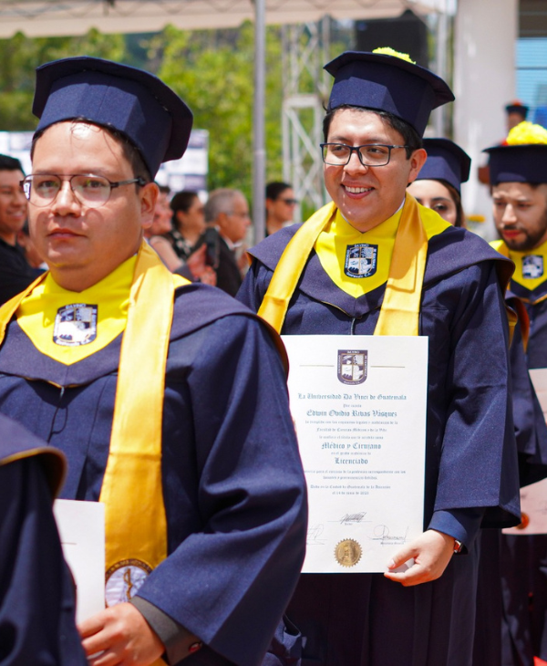 Celebramos la Graduación de la Primera Promoción de Médicos y Cirujanos de Campus Central Huehuetenango | Universidad da Vinci de Guatemala