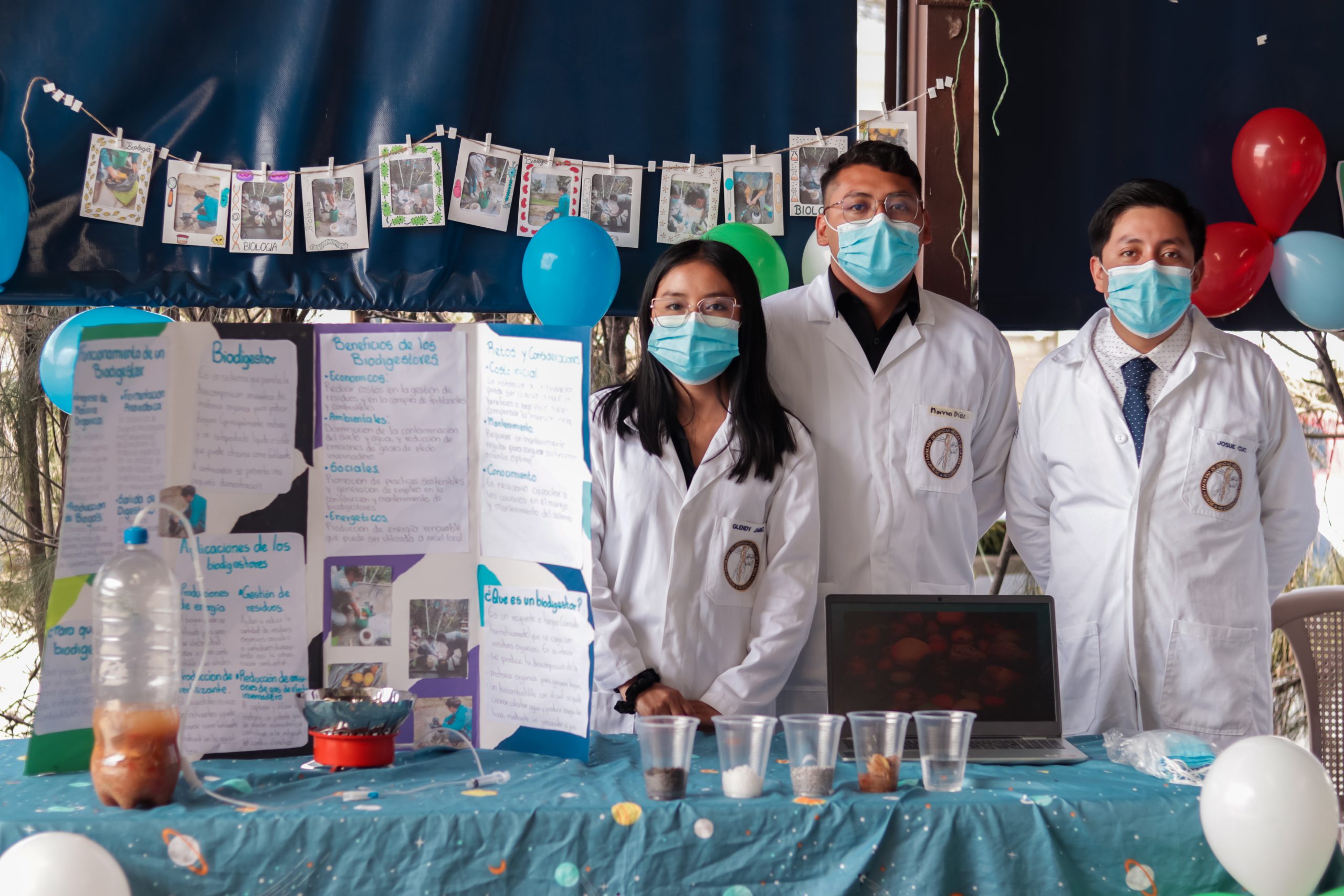 Estudiantes de Primer Año de Medicina Impresionan en Feria de Ciencias | Universidad da Vinci de Guatemala