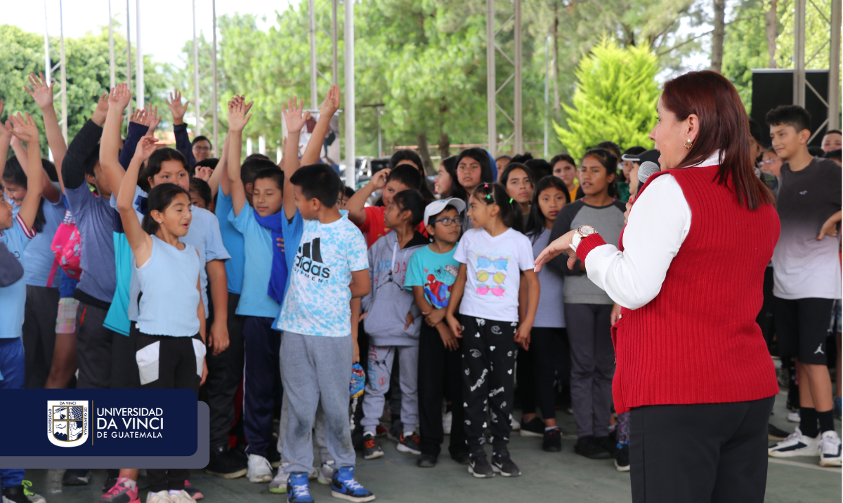 ¡GRAN CELEBRACIÓN! Universidad Da Vinci festeja a niños de Chimaltenango en su día | Universidad da Vinci de Guatemala