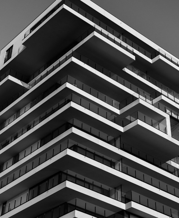 Edificio, ventanas, balcones